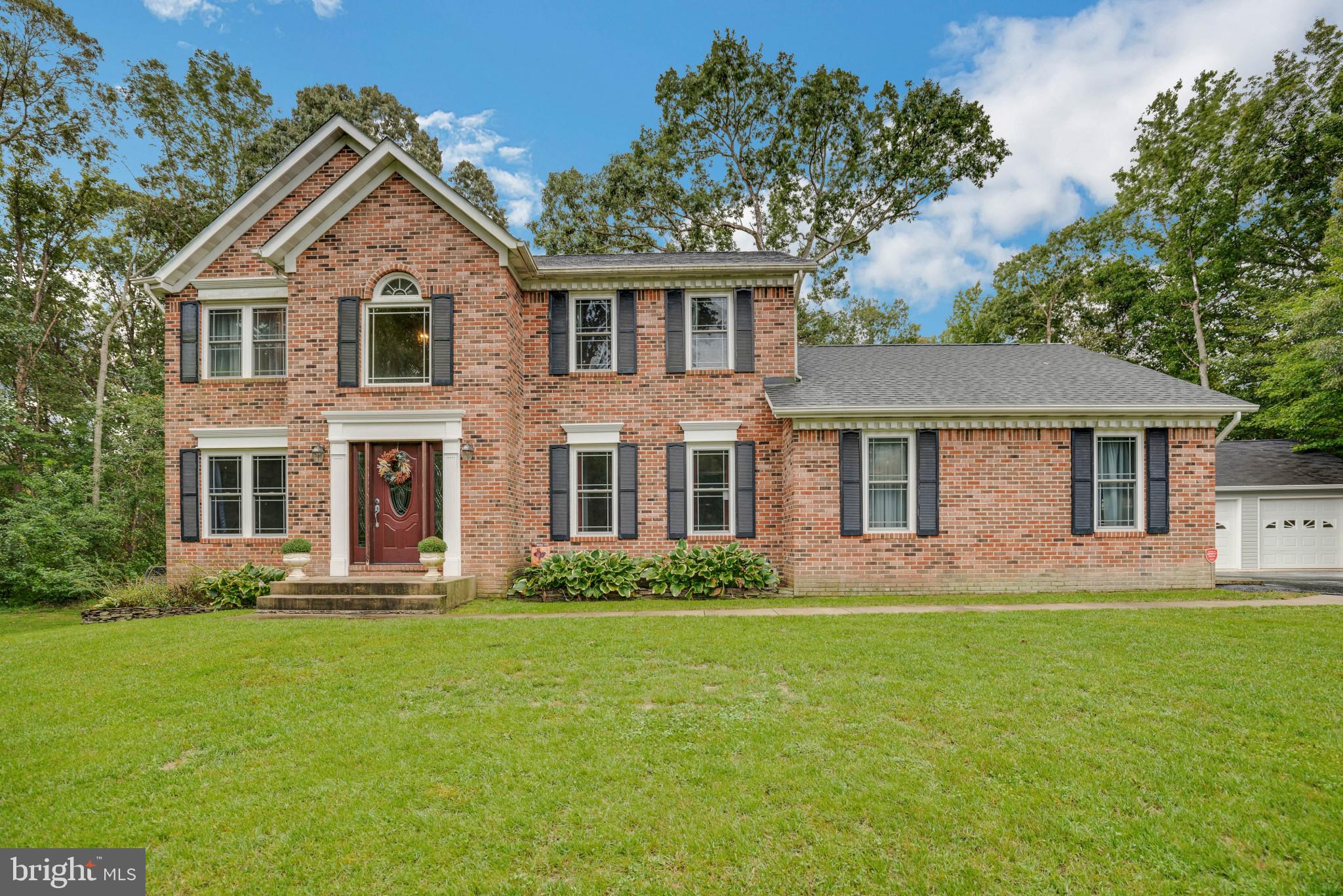 HOME PLACE - Residential