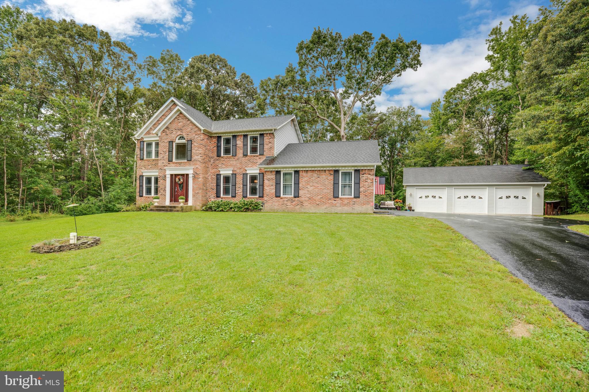 HOME PLACE - Residential