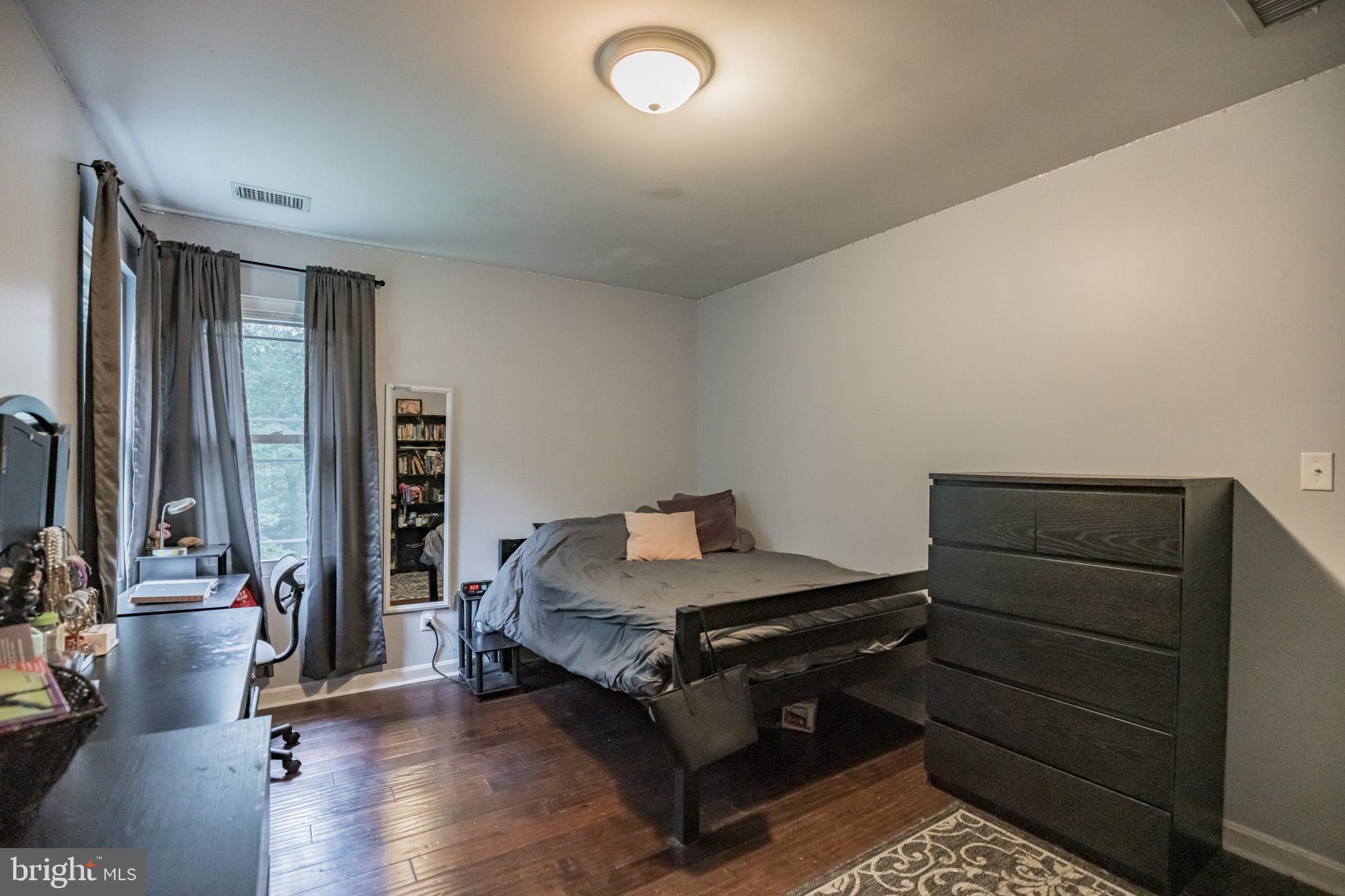 HOME PLACE - Residential