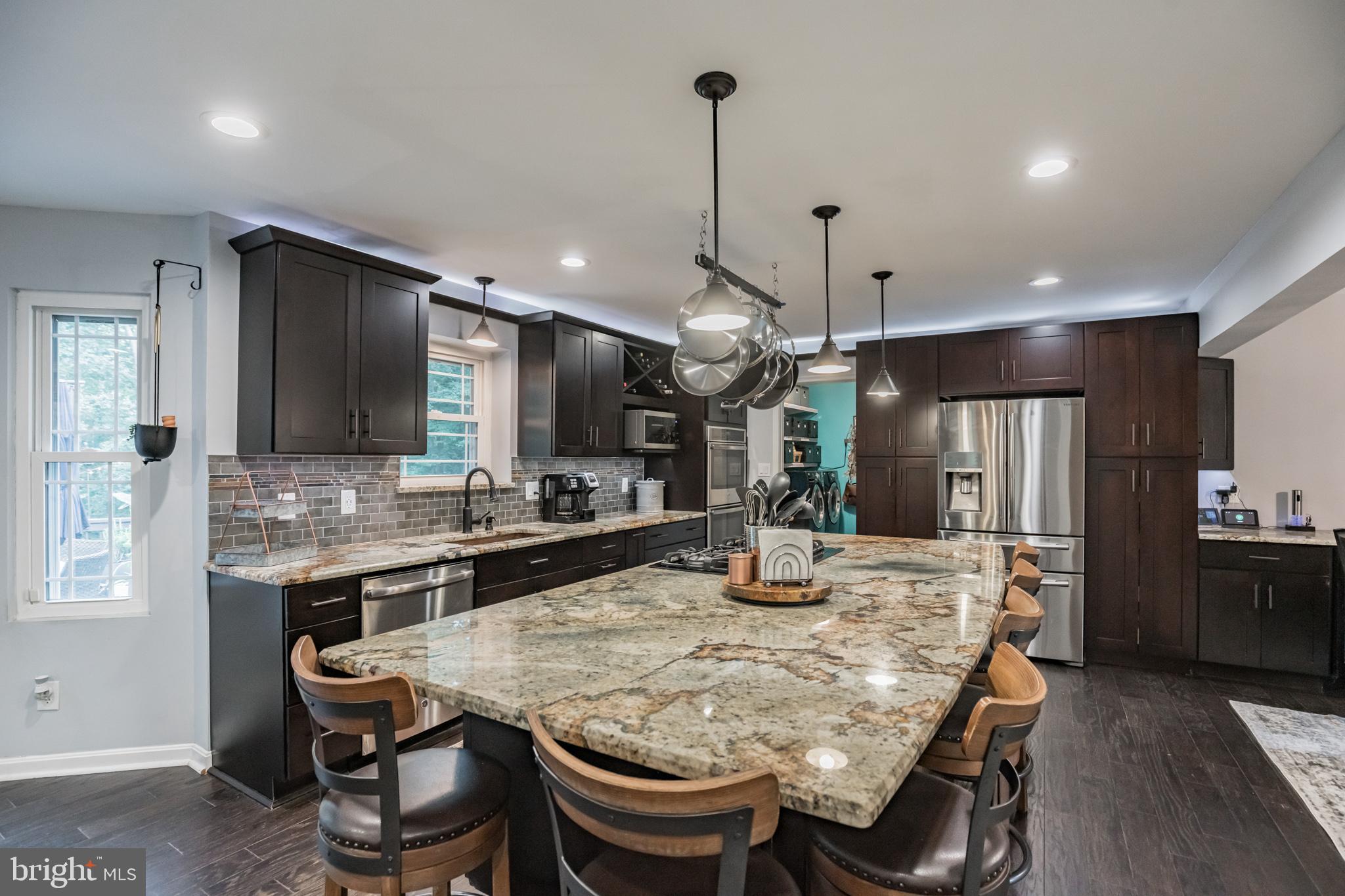 HOME PLACE - Residential