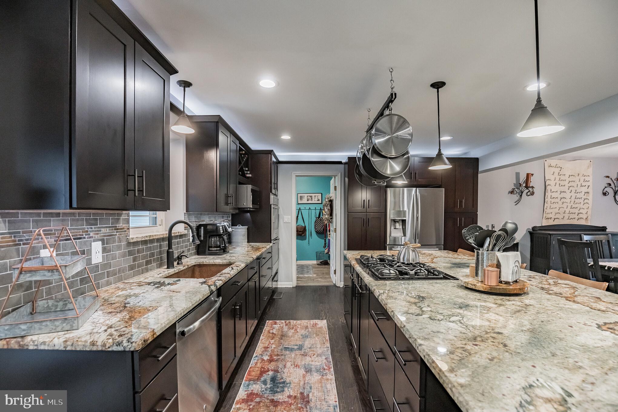 HOME PLACE - Residential