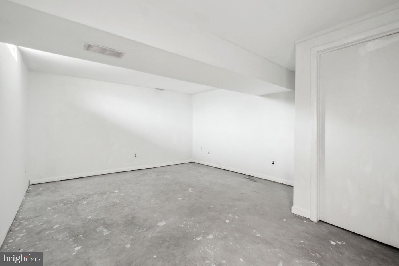 BROOKSHIRE/CRYSTAL RIDGE - Residential