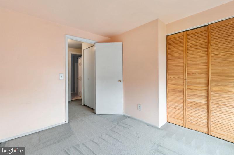 BROOKSHIRE/CRYSTAL RIDGE - Residential