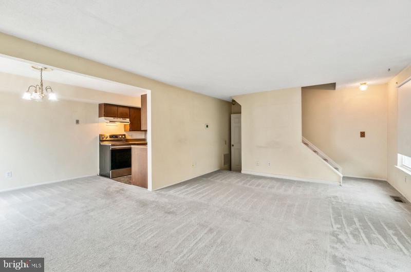 BROOKSHIRE/CRYSTAL RIDGE - Residential