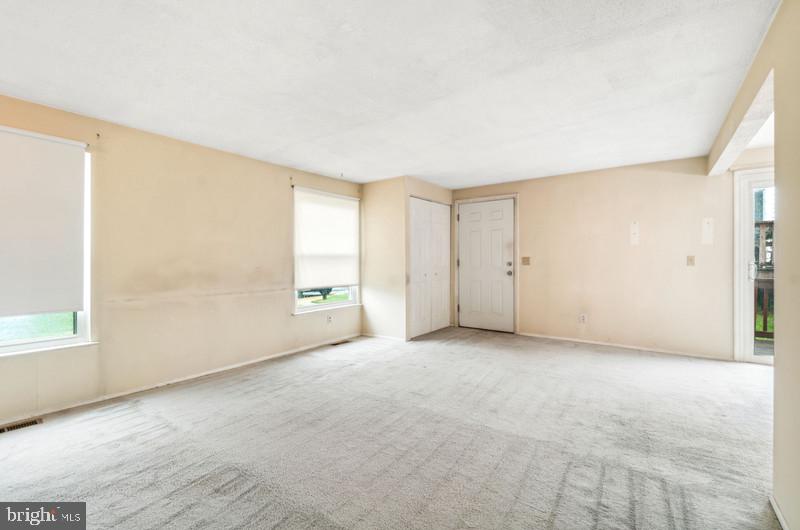 BROOKSHIRE/CRYSTAL RIDGE - Residential