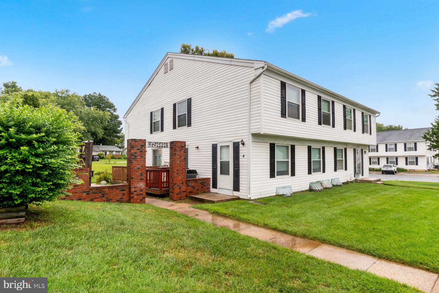 BROOKSHIRE/CRYSTAL RIDGE - Residential