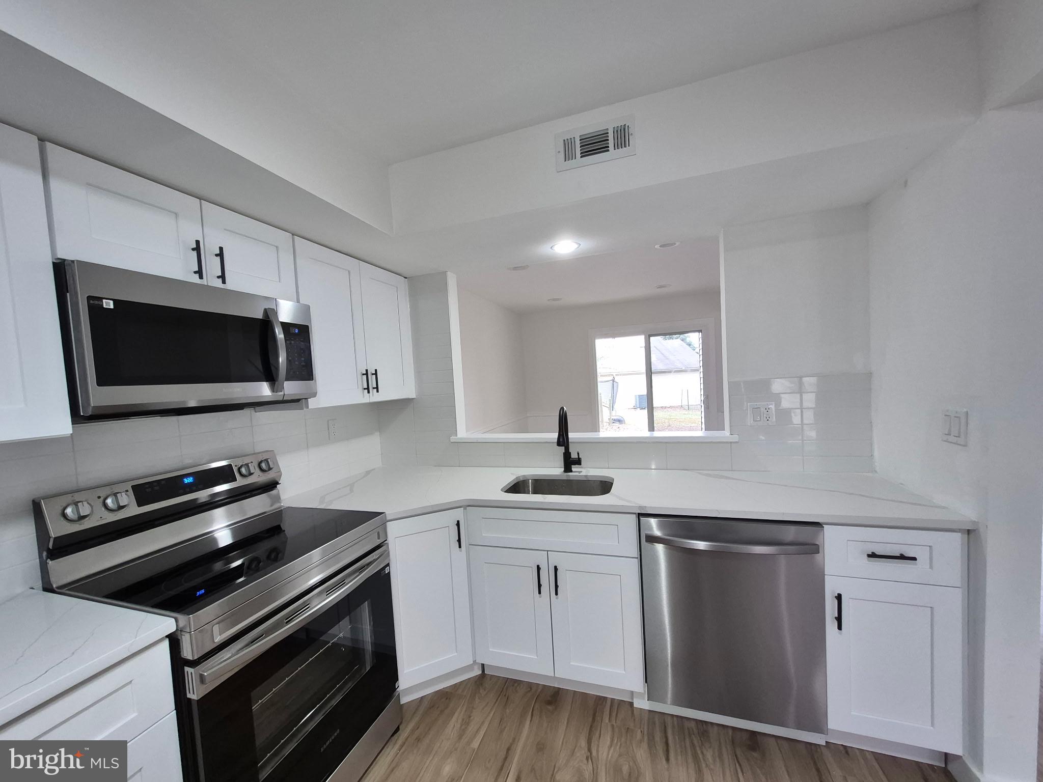 STONEBRIDGE - Residential