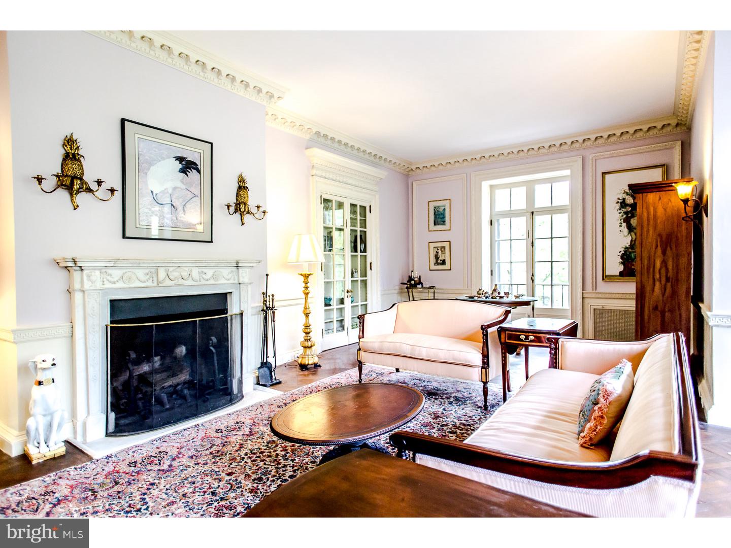 CHESTNUT HILL - Residential