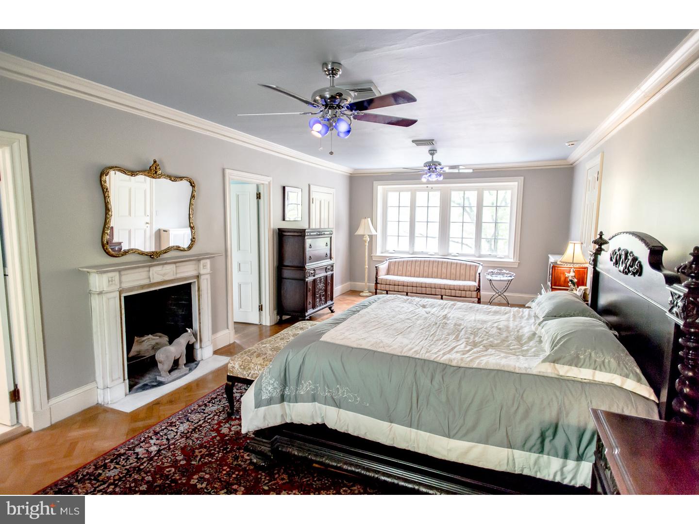 CHESTNUT HILL - Residential