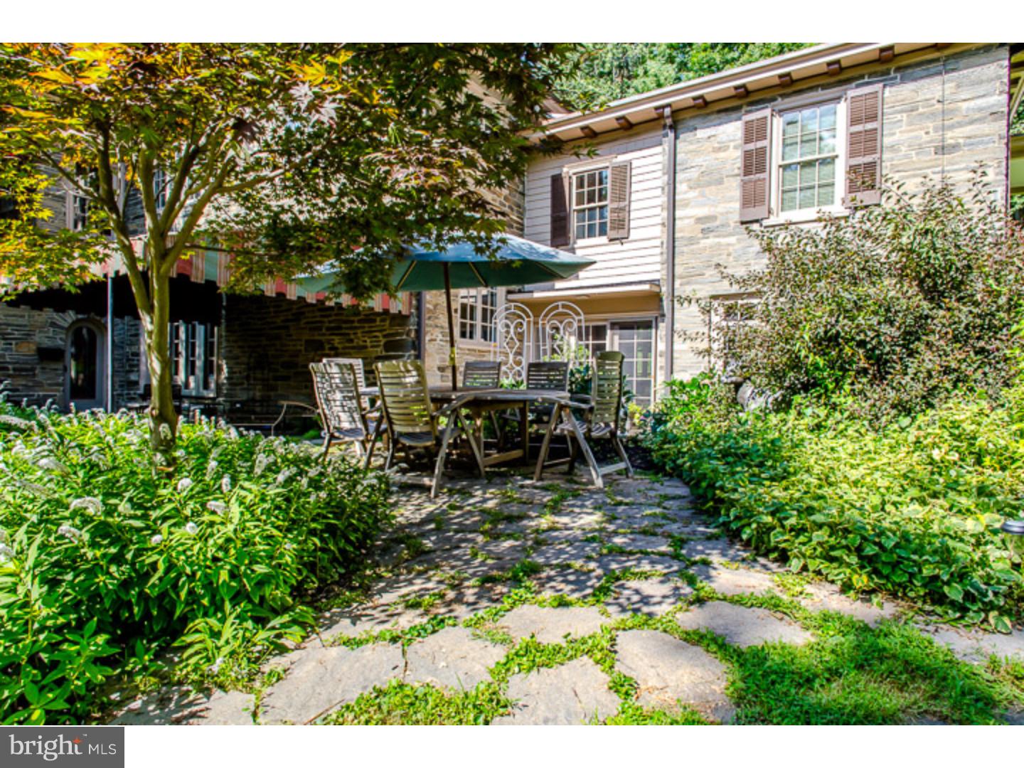 CHESTNUT HILL - Residential