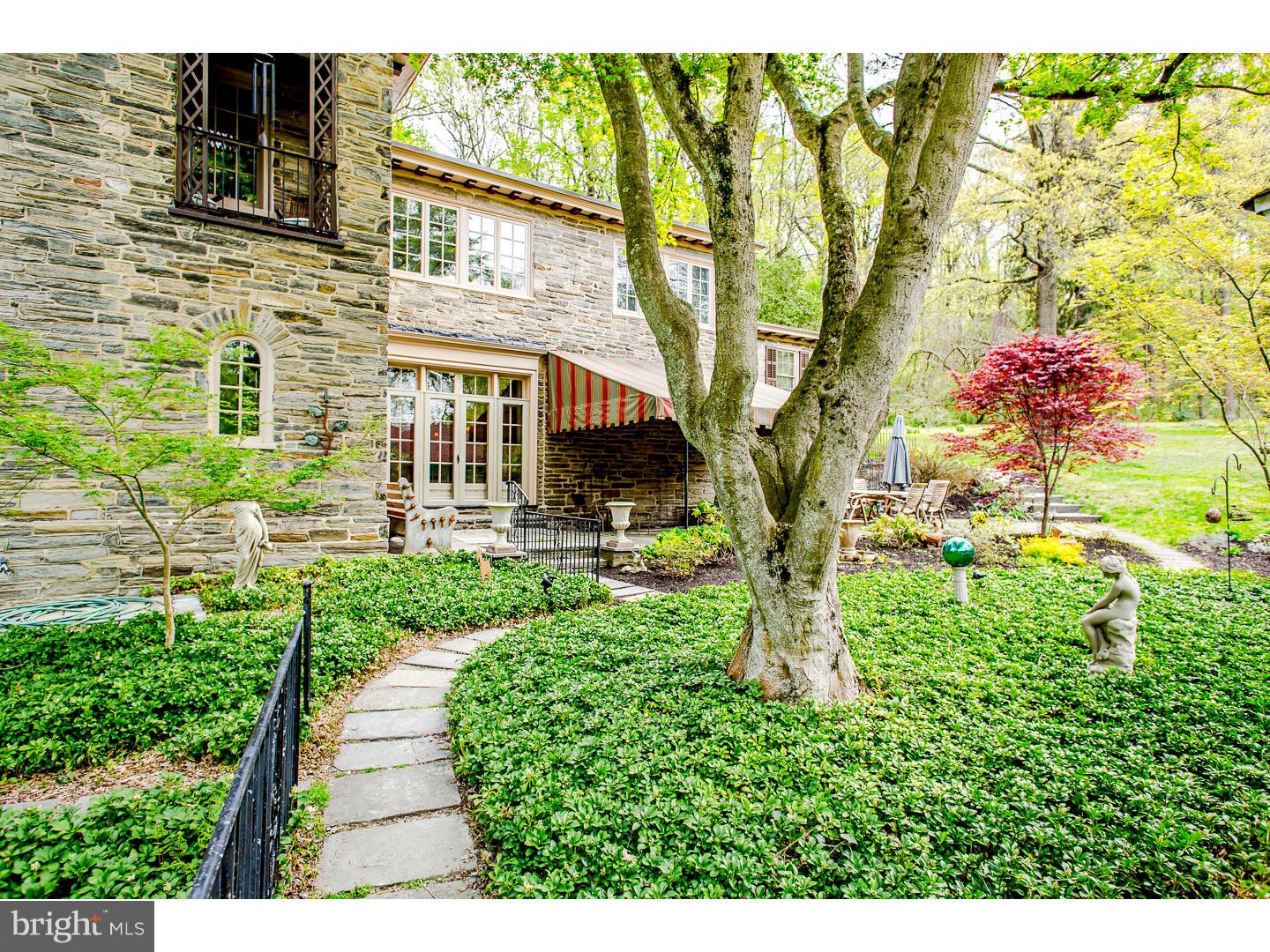 CHESTNUT HILL - Residential
