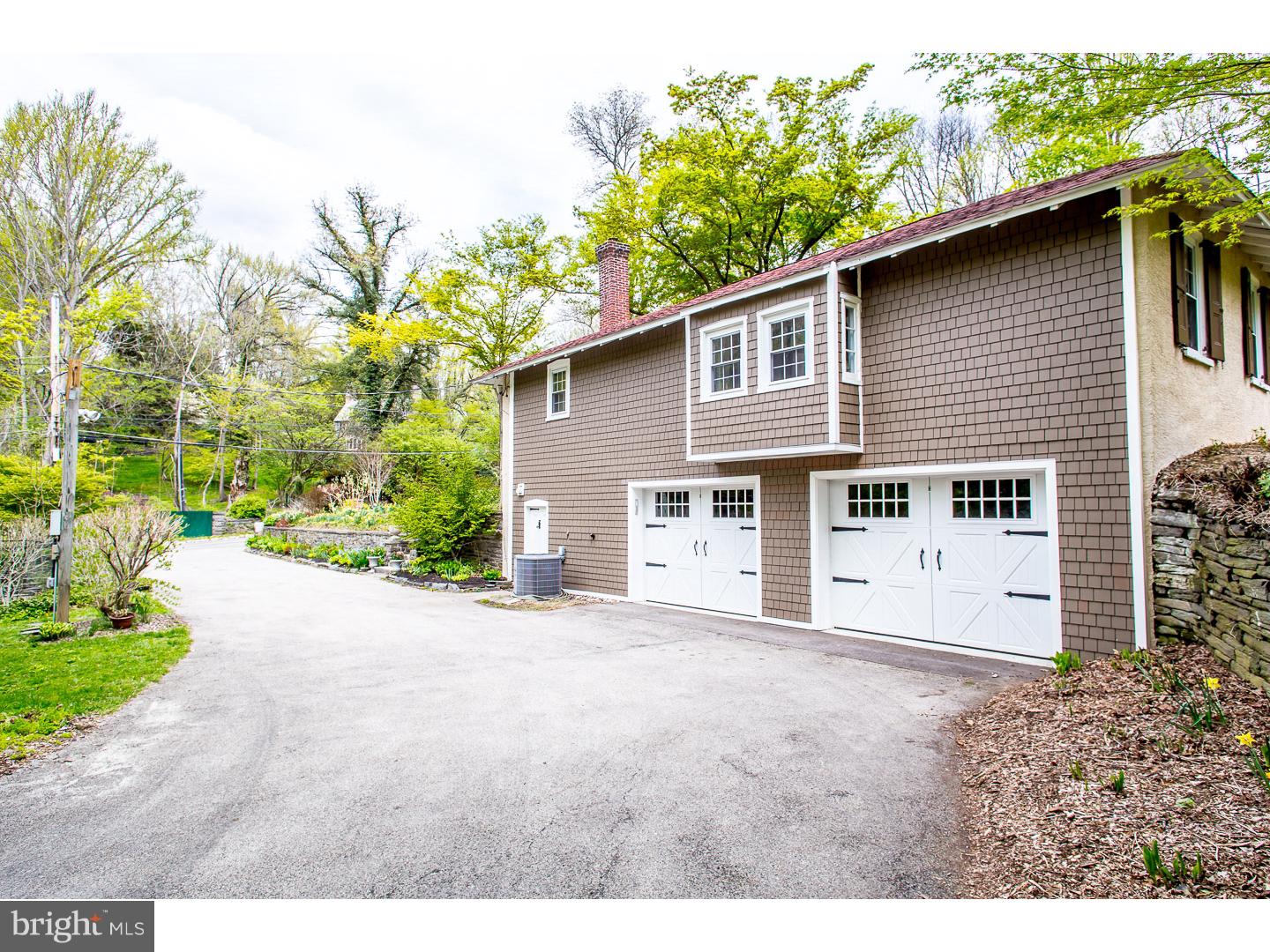 CHESTNUT HILL - Residential