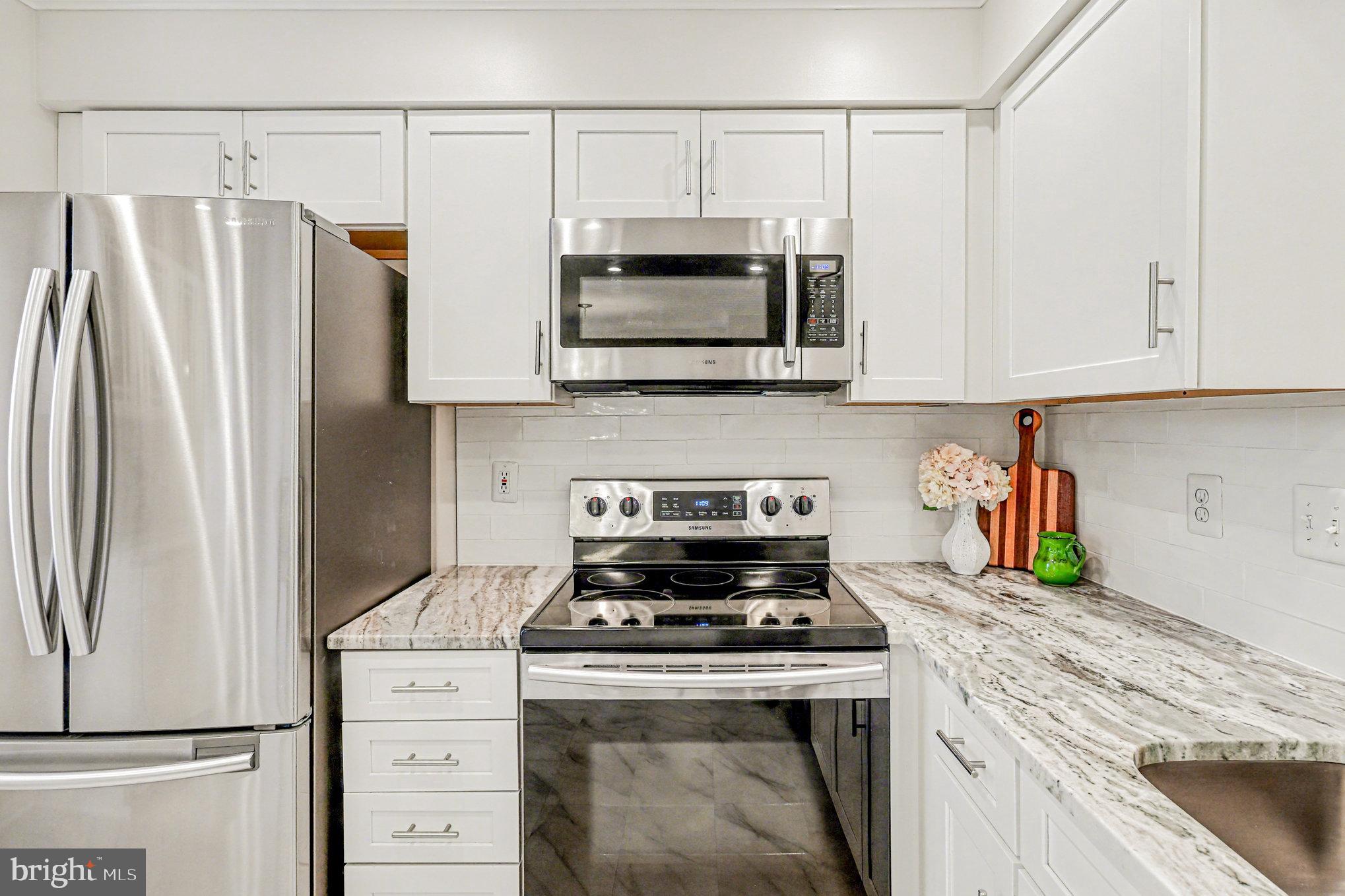 LEE'S HILL - Residential