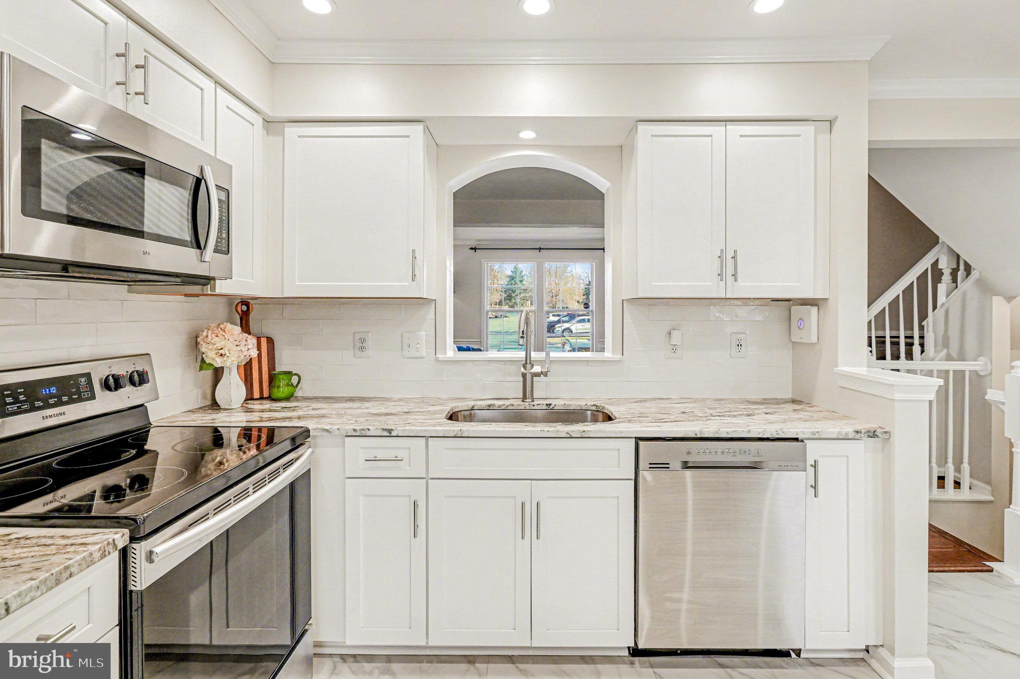 LEE'S HILL - Residential