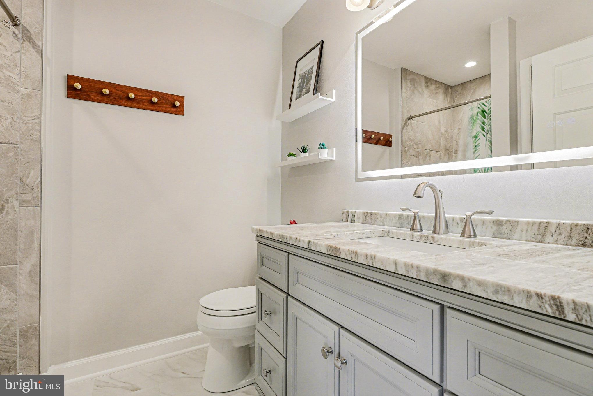 LEE'S HILL - Residential