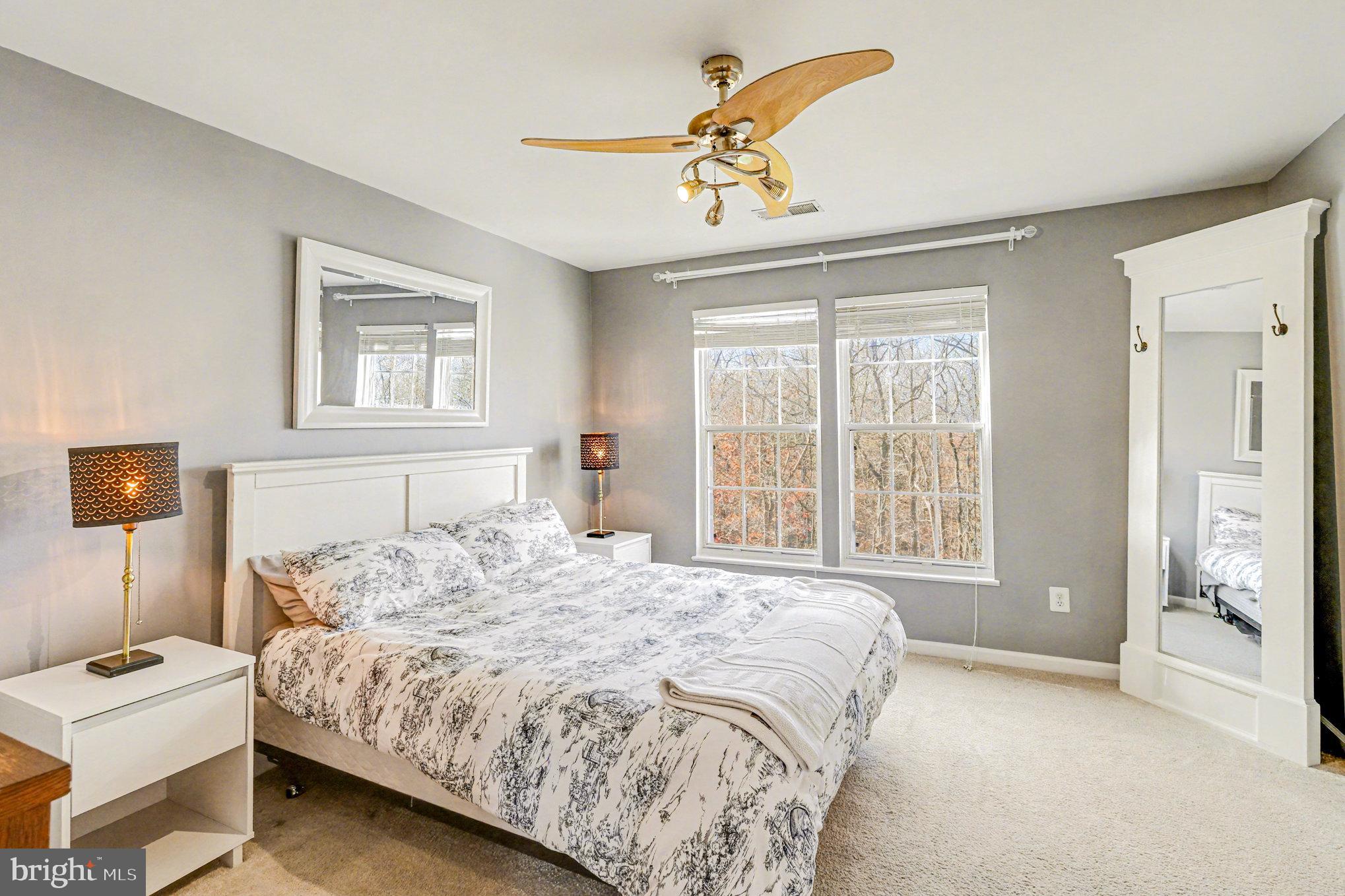 LEE'S HILL - Residential