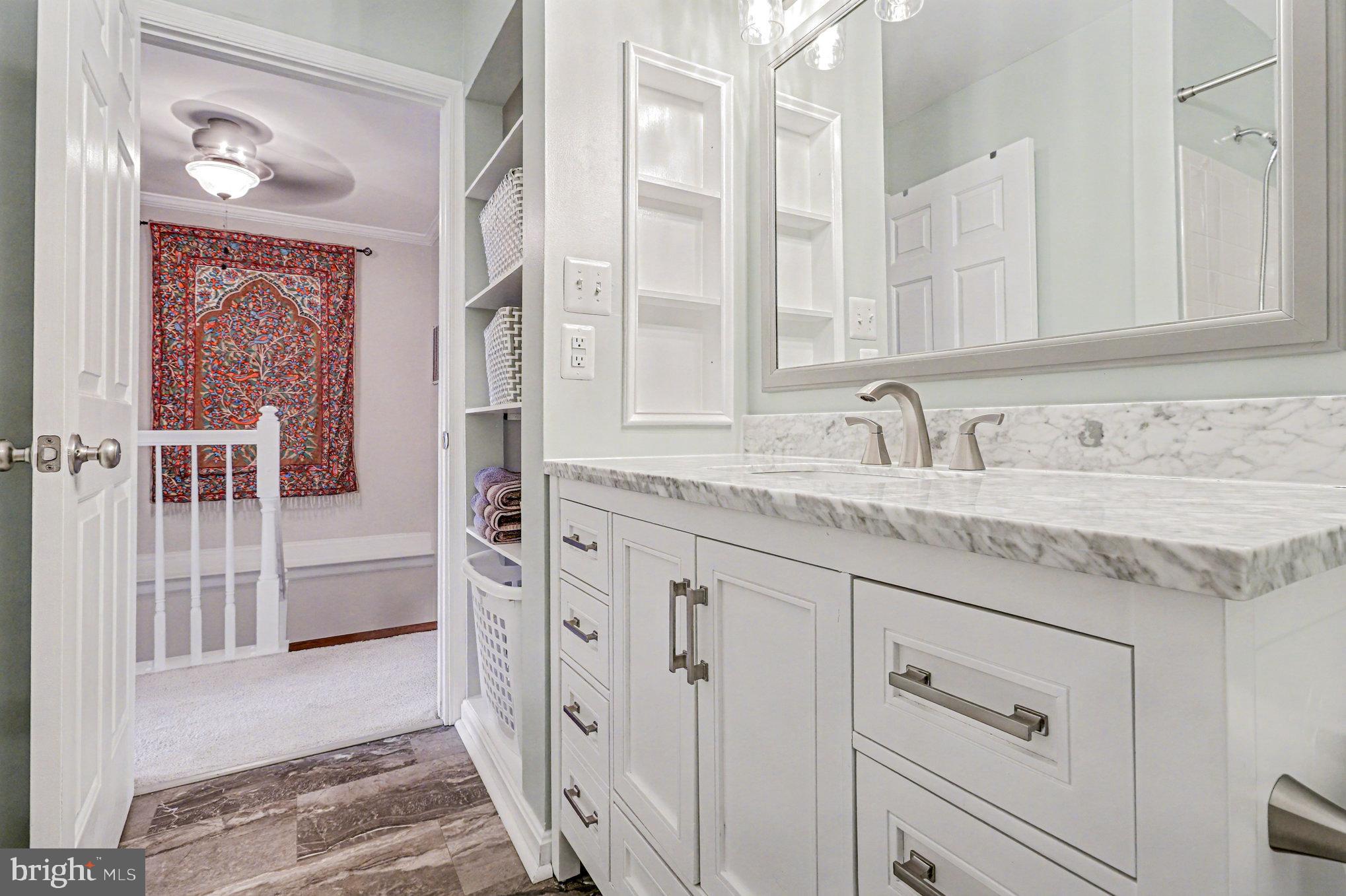 LEE'S HILL - Residential