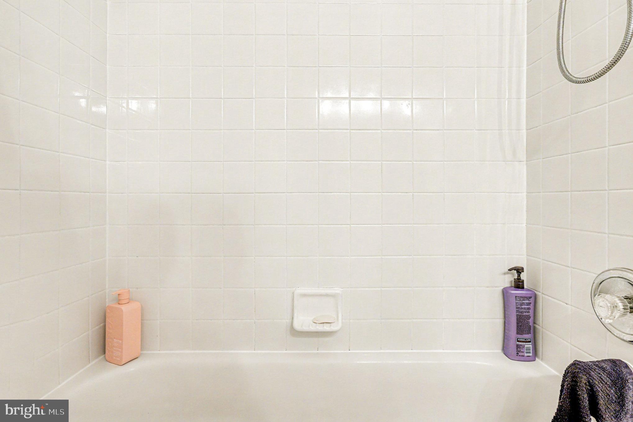 LEE'S HILL - Residential