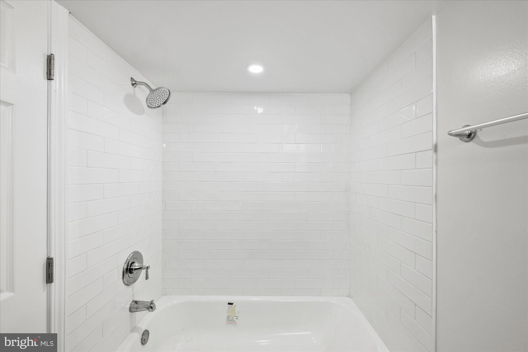 PEACOCK STATION - Residential