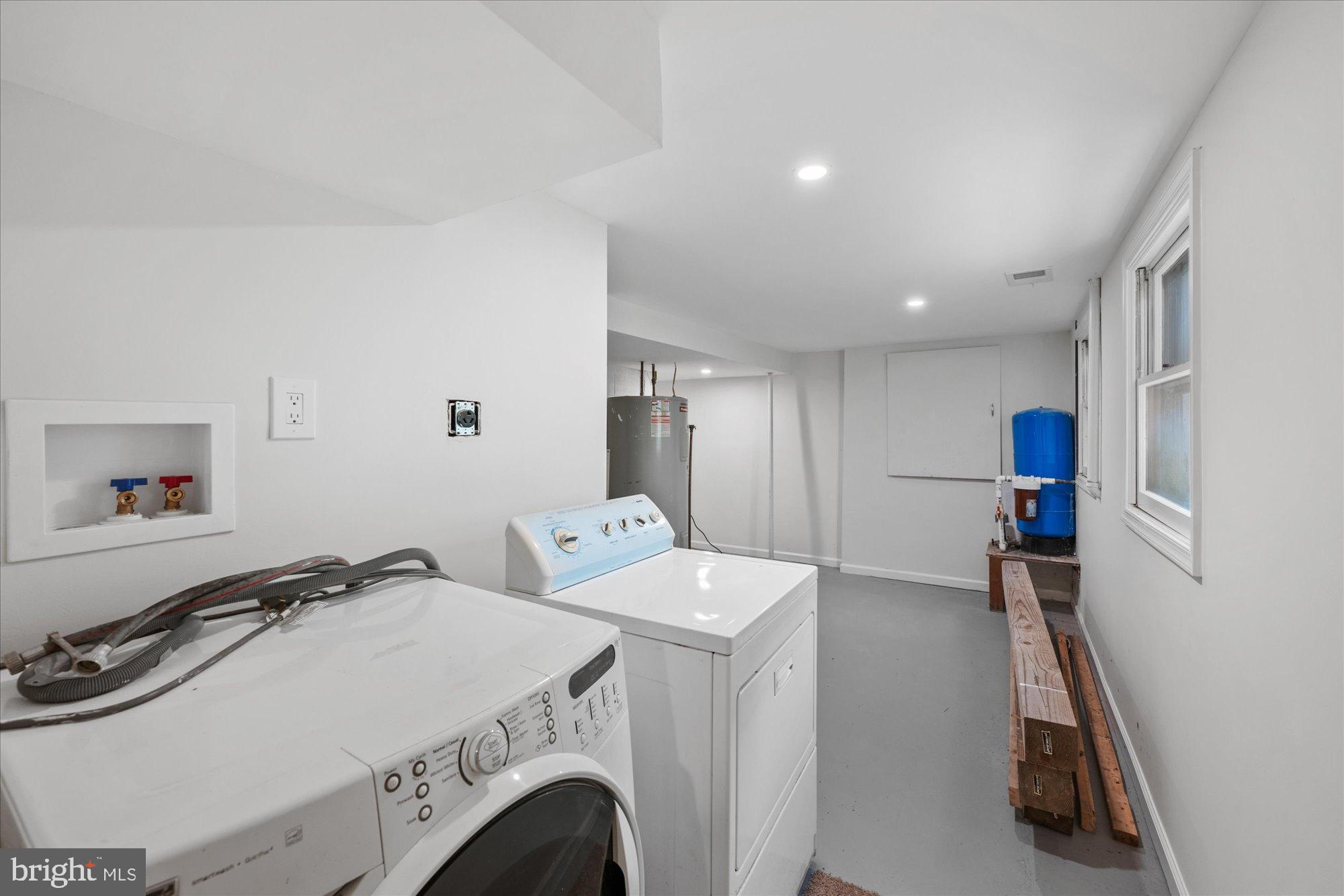 PEACOCK STATION - Residential