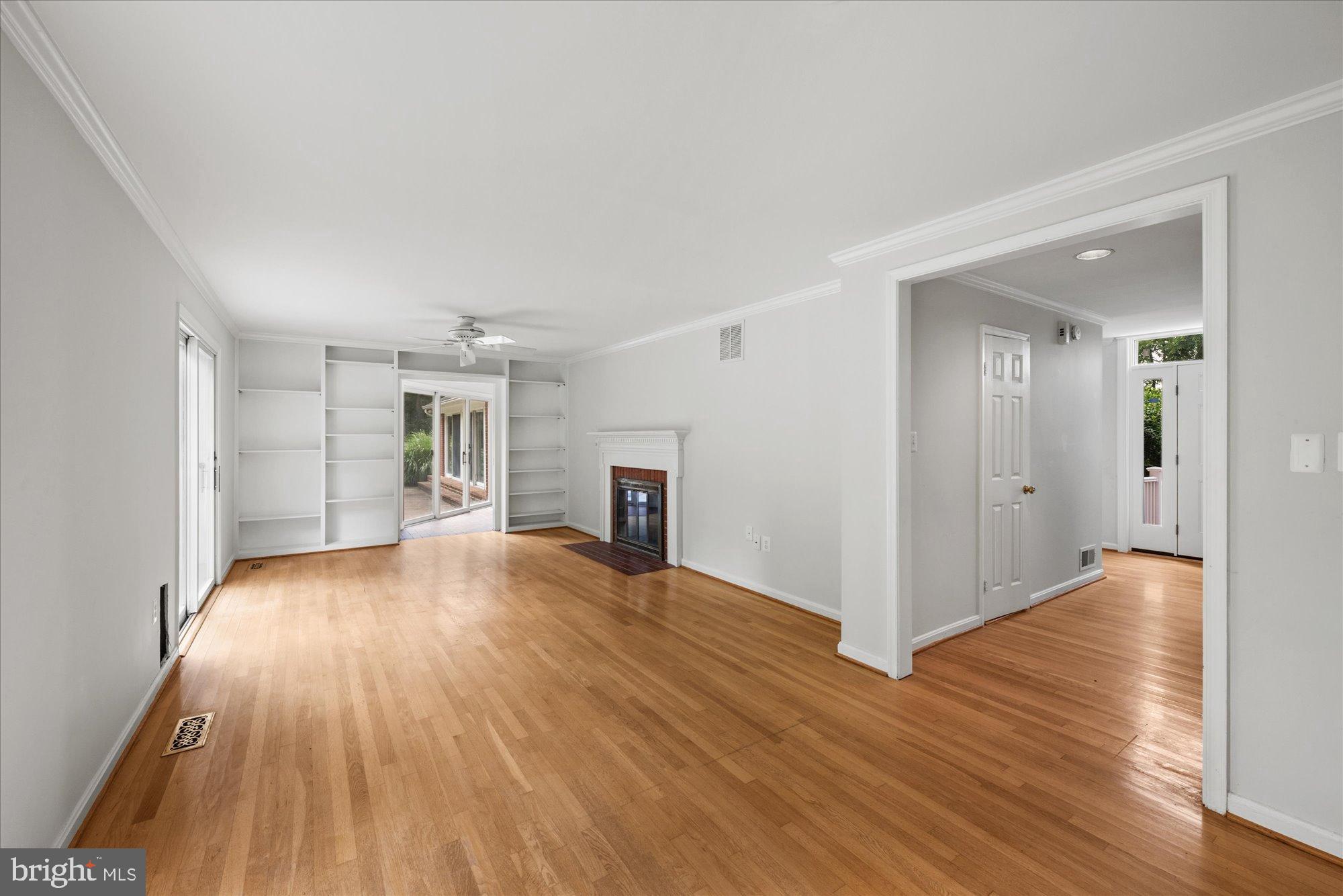 PEACOCK STATION - Residential