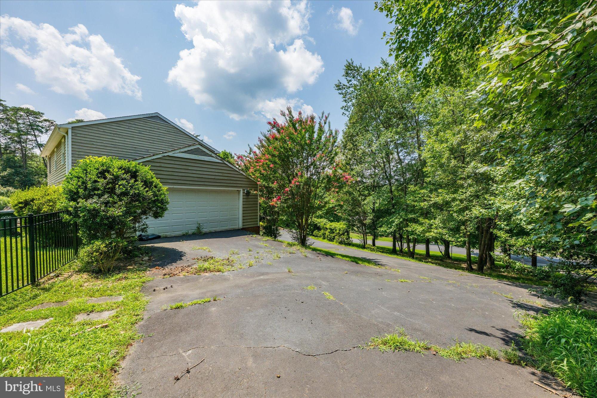 PEACOCK STATION - Residential
