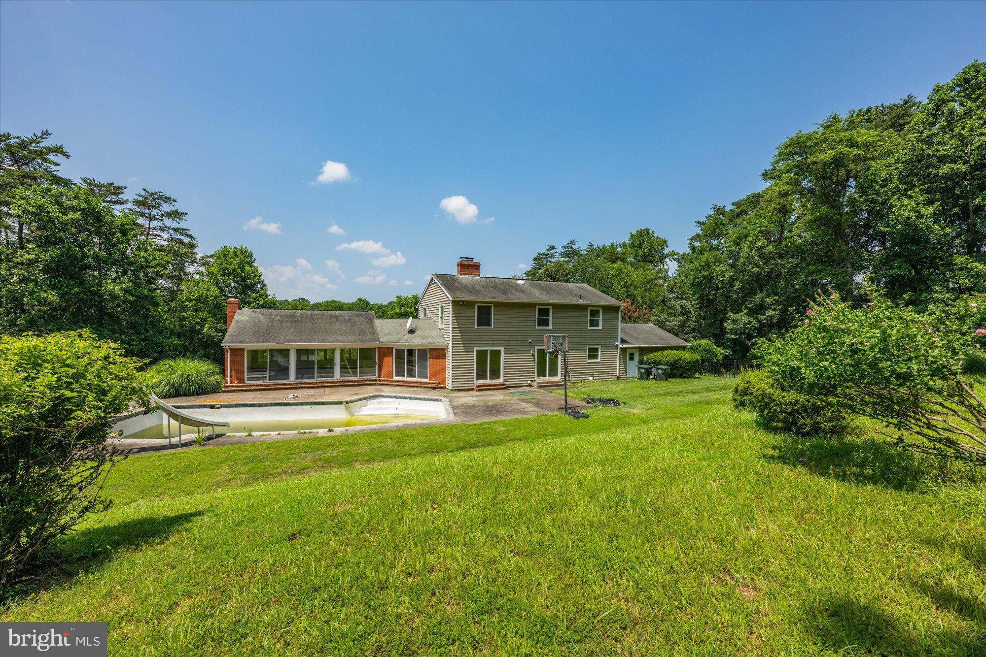 PEACOCK STATION - Residential