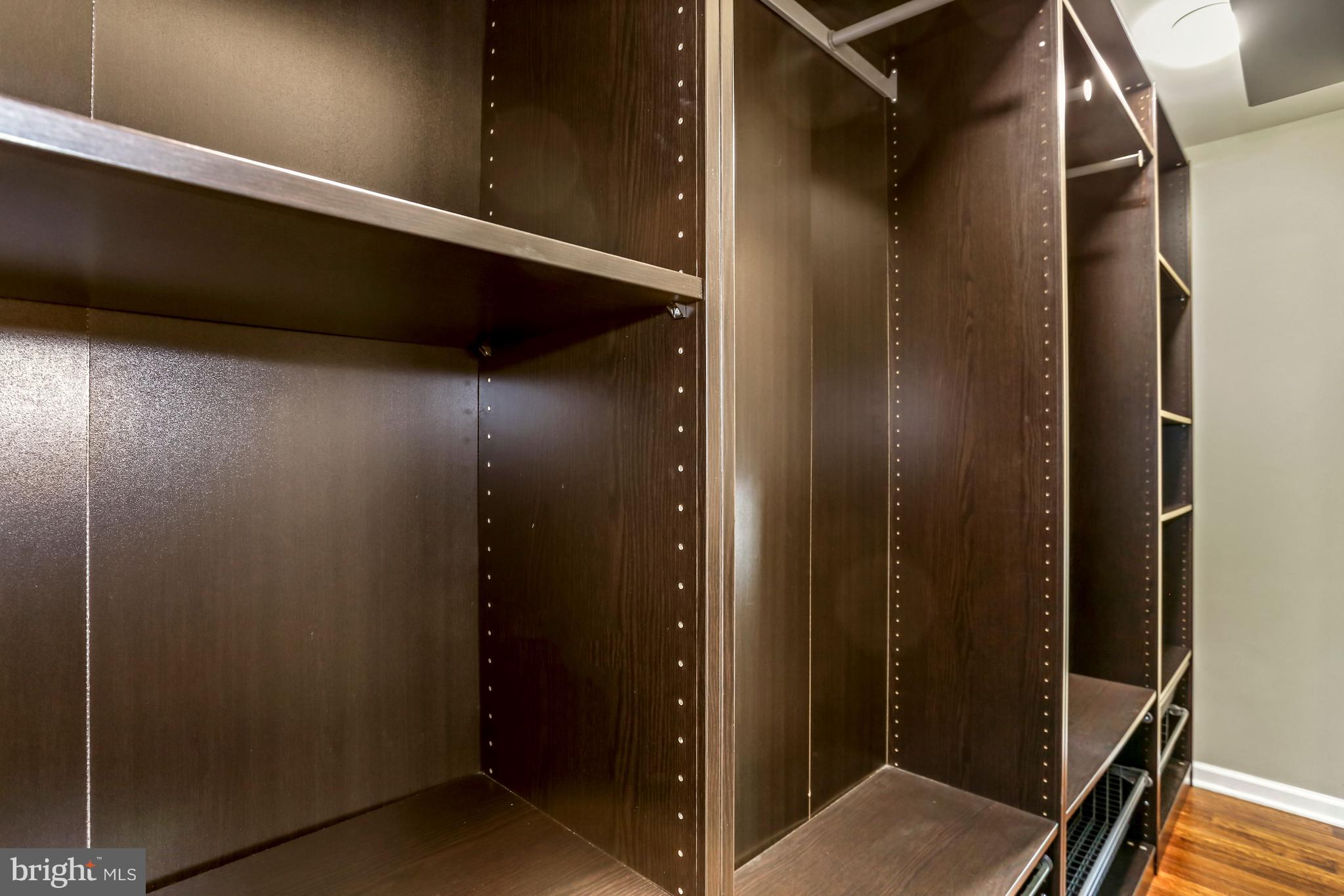 WASHINGTON SQUARE - Residential