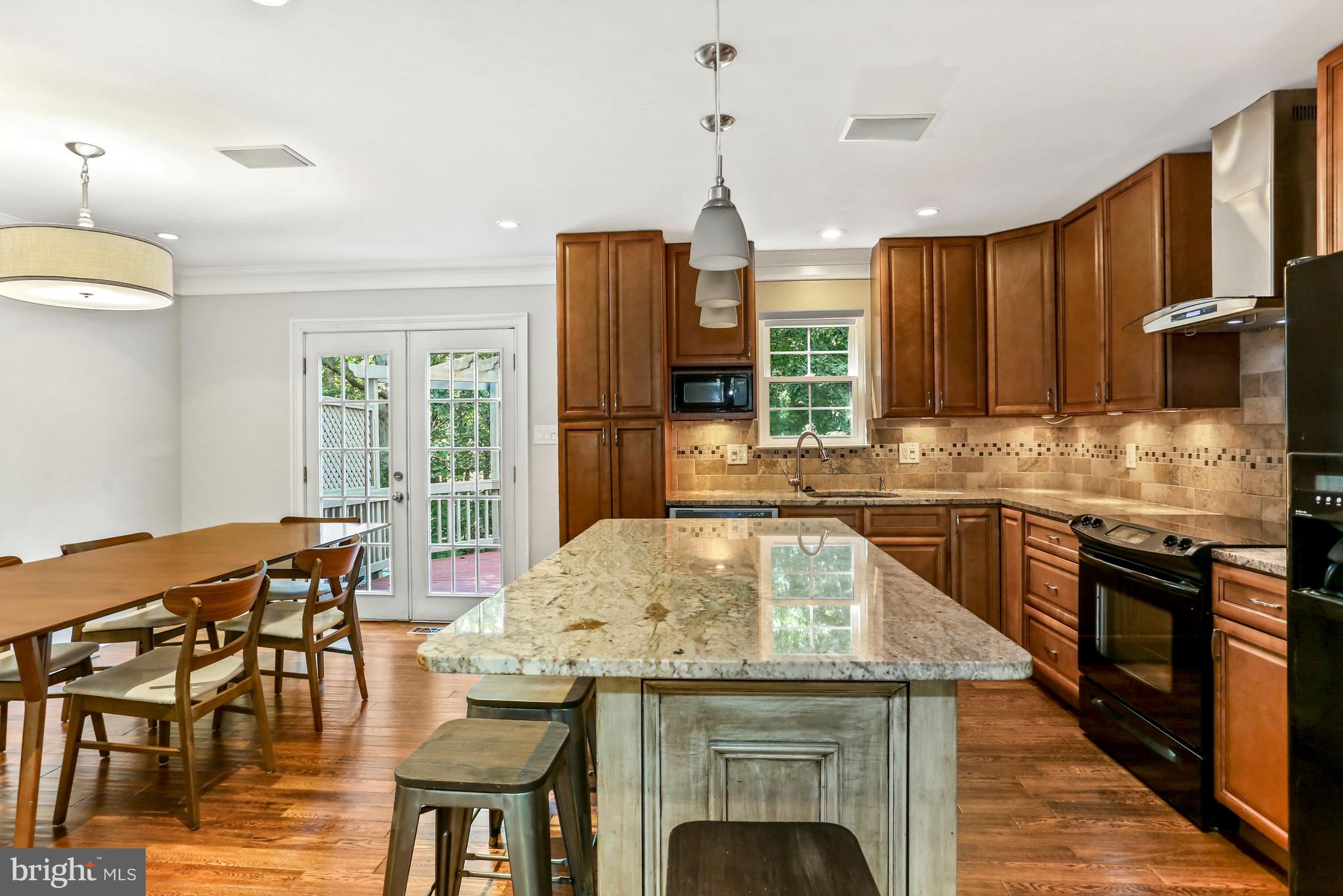 WASHINGTON SQUARE - Residential