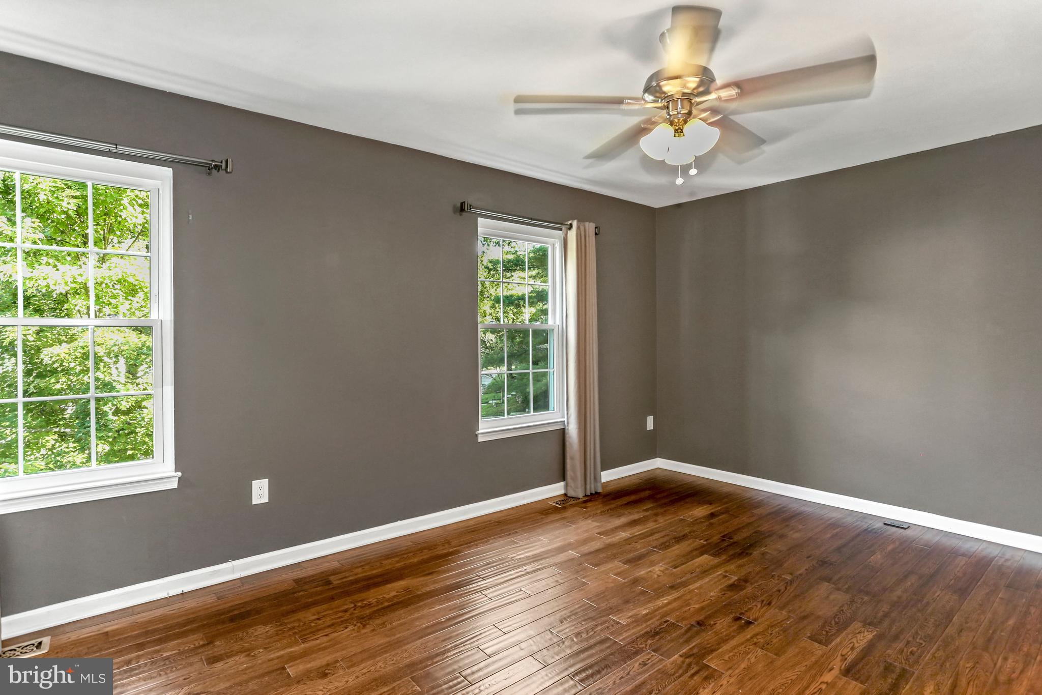 WASHINGTON SQUARE - Residential