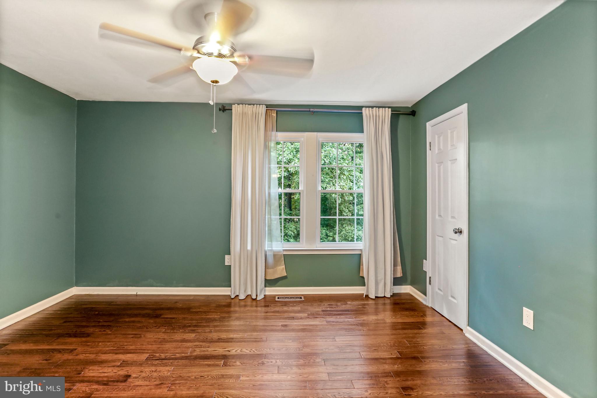 WASHINGTON SQUARE - Residential