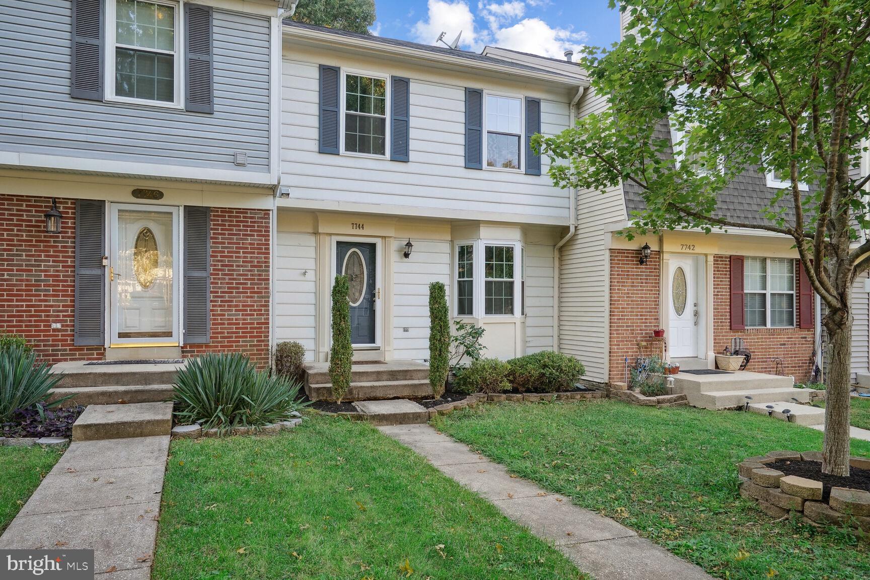 WASHINGTON SQUARE - Residential
