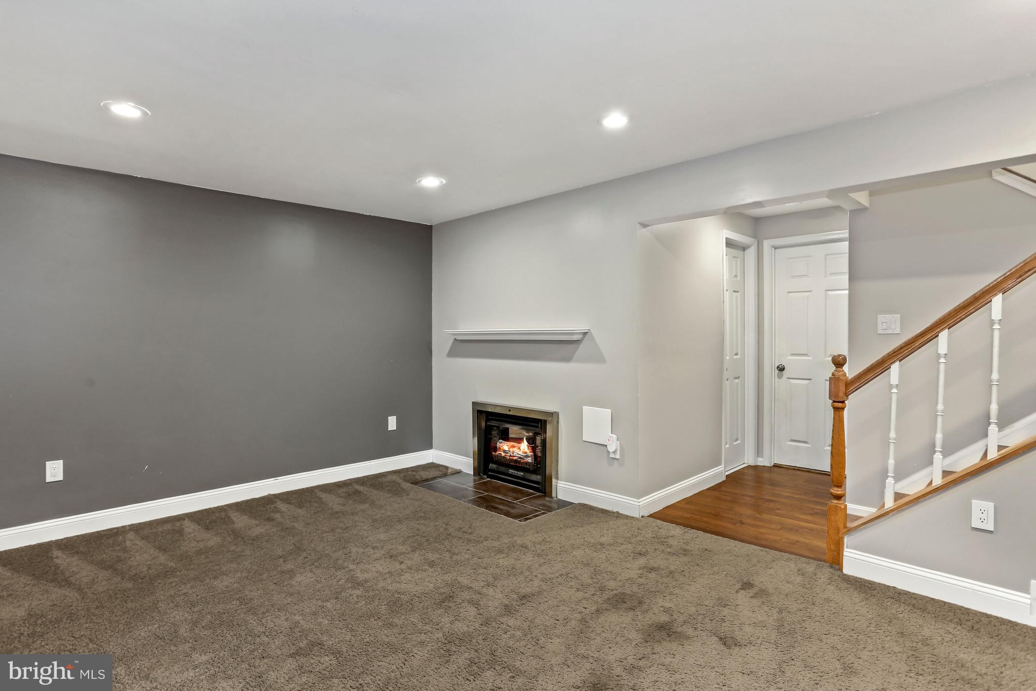 WASHINGTON SQUARE - Residential