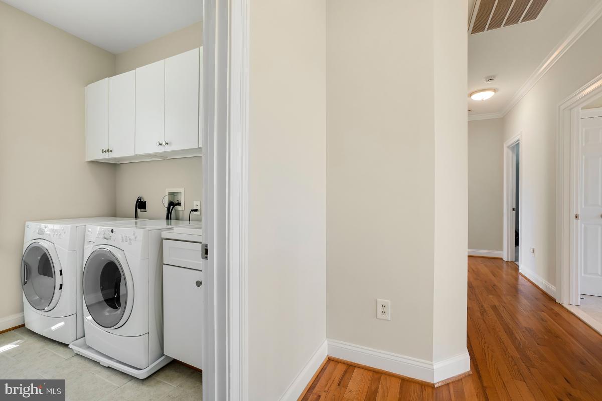 GLENBROOK VILLAGE - Residential