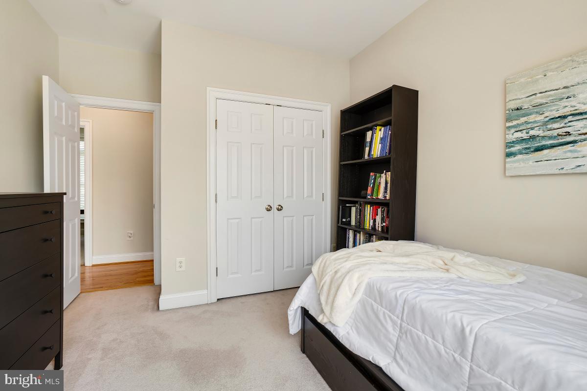 GLENBROOK VILLAGE - Residential
