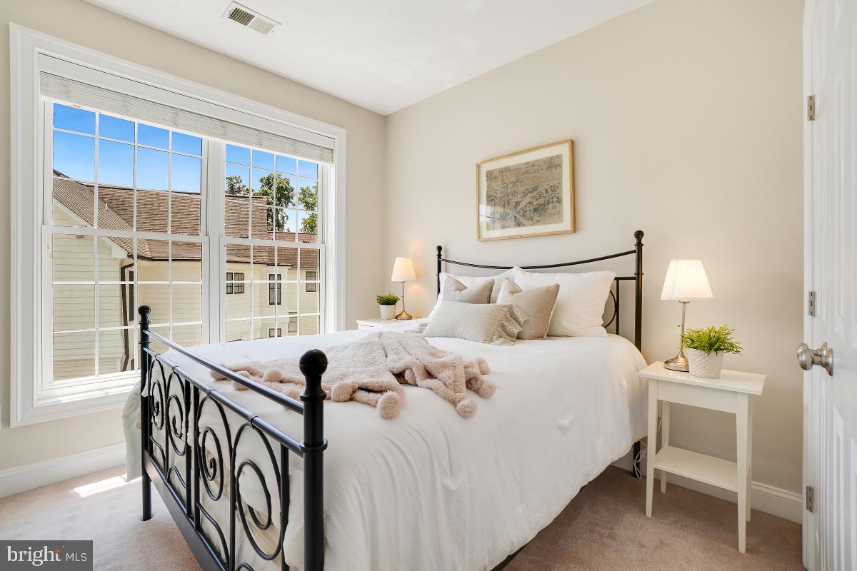 GLENBROOK VILLAGE - Residential