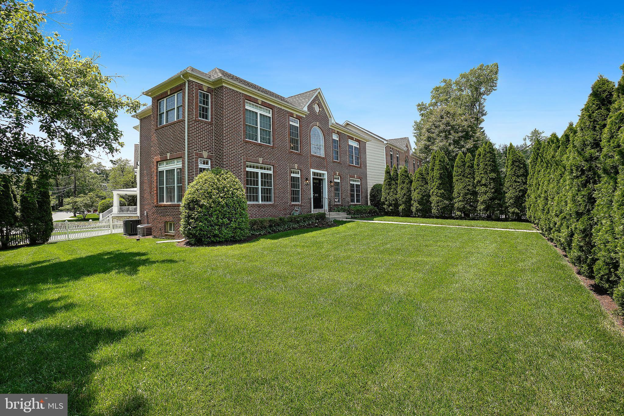 GLENBROOK VILLAGE - Residential