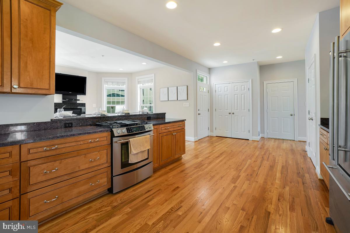 GLENBROOK VILLAGE - Residential