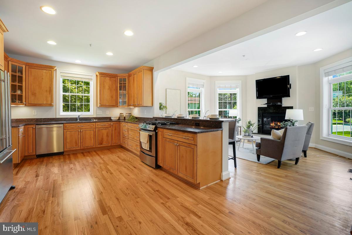 GLENBROOK VILLAGE - Residential