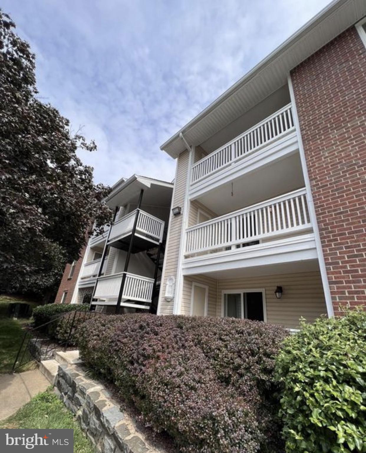 1541 LINCOLN WAY 204