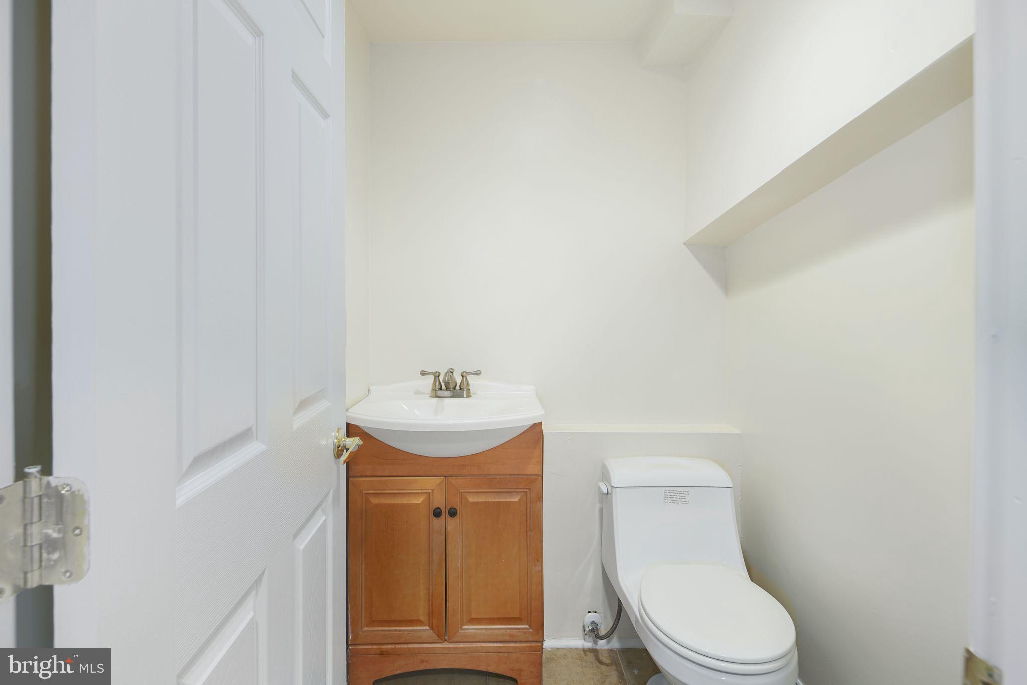 ART MUSEUM AREA - Residential Lease