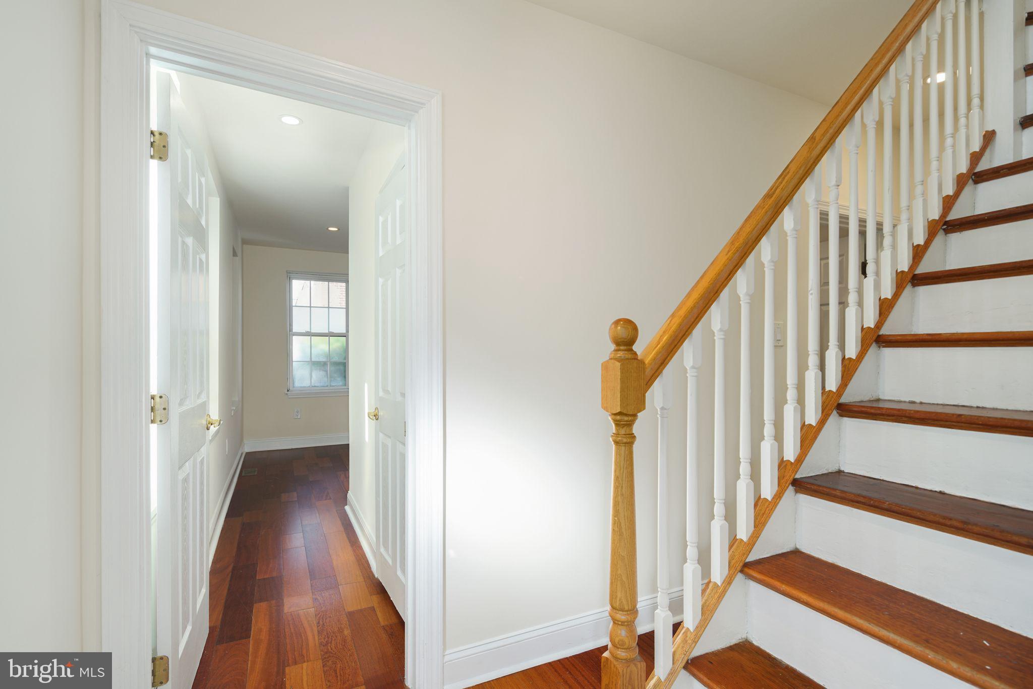 ART MUSEUM AREA - Residential Lease