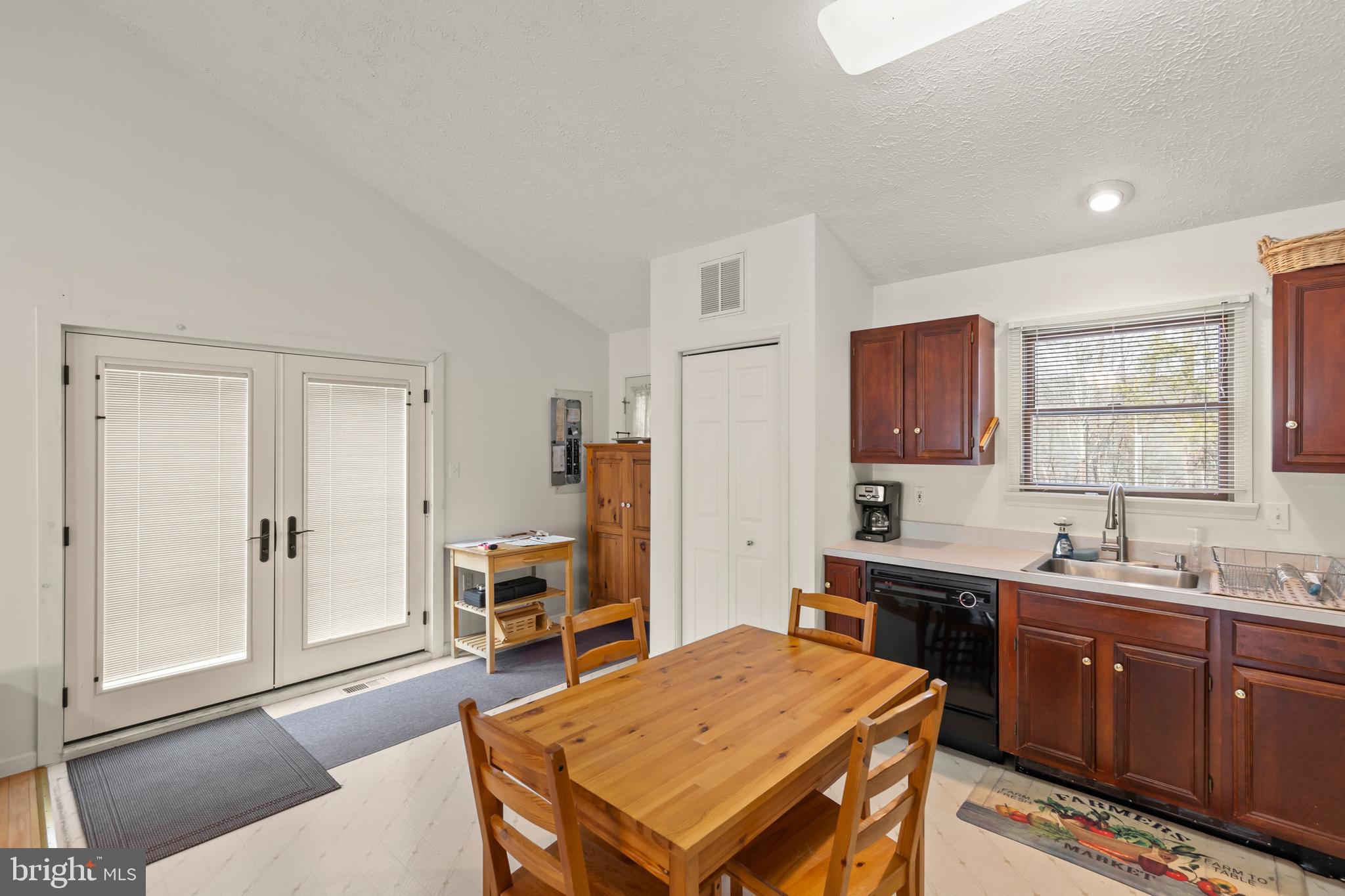 CHRISTINA'S WORLD II - Residential