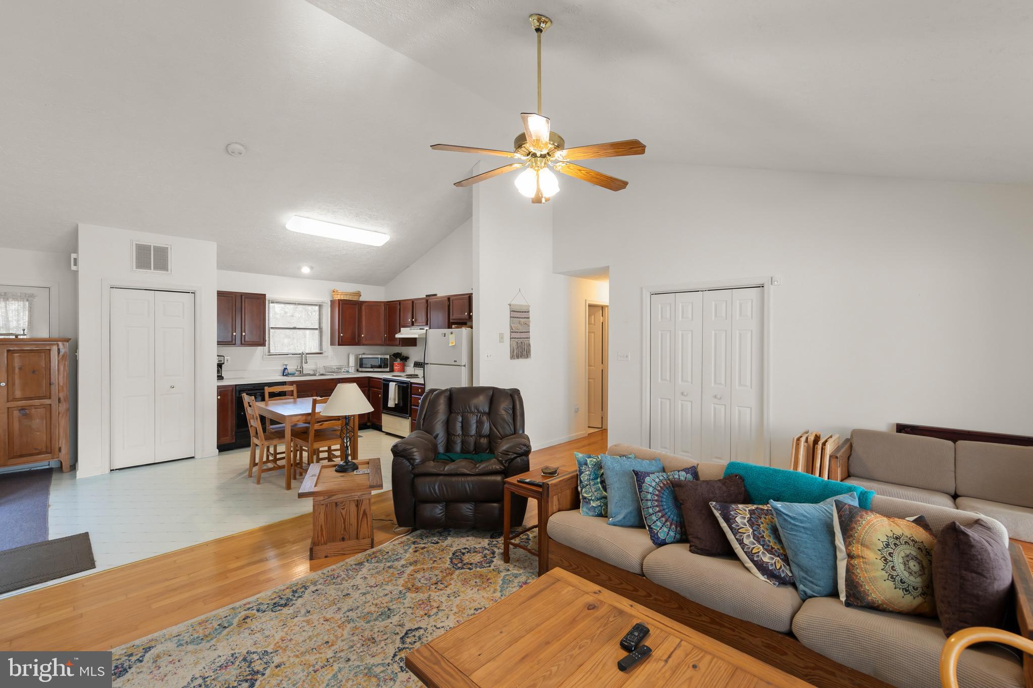 CHRISTINA'S WORLD II - Residential