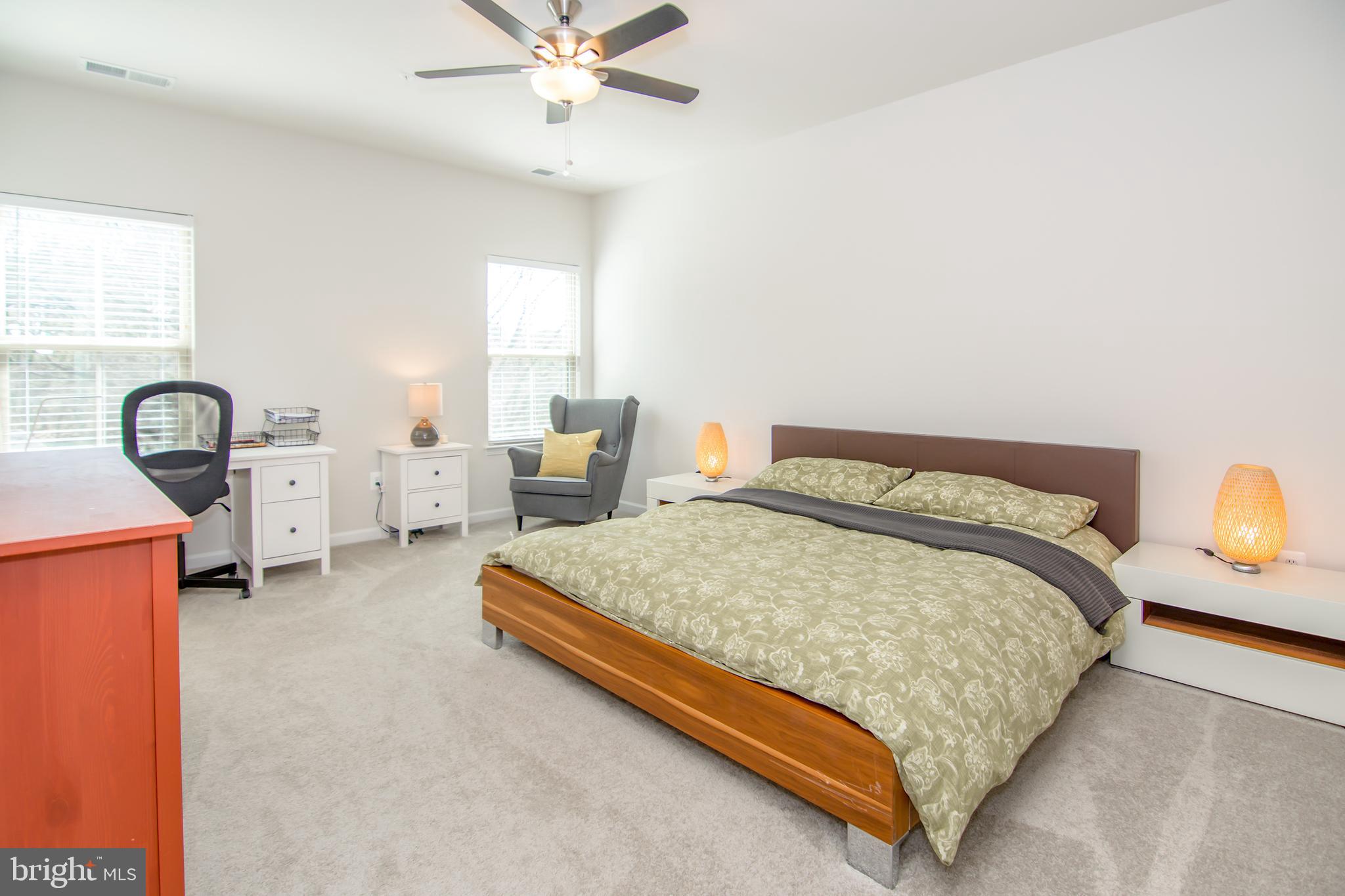 PONDVIEW - Residential Lease