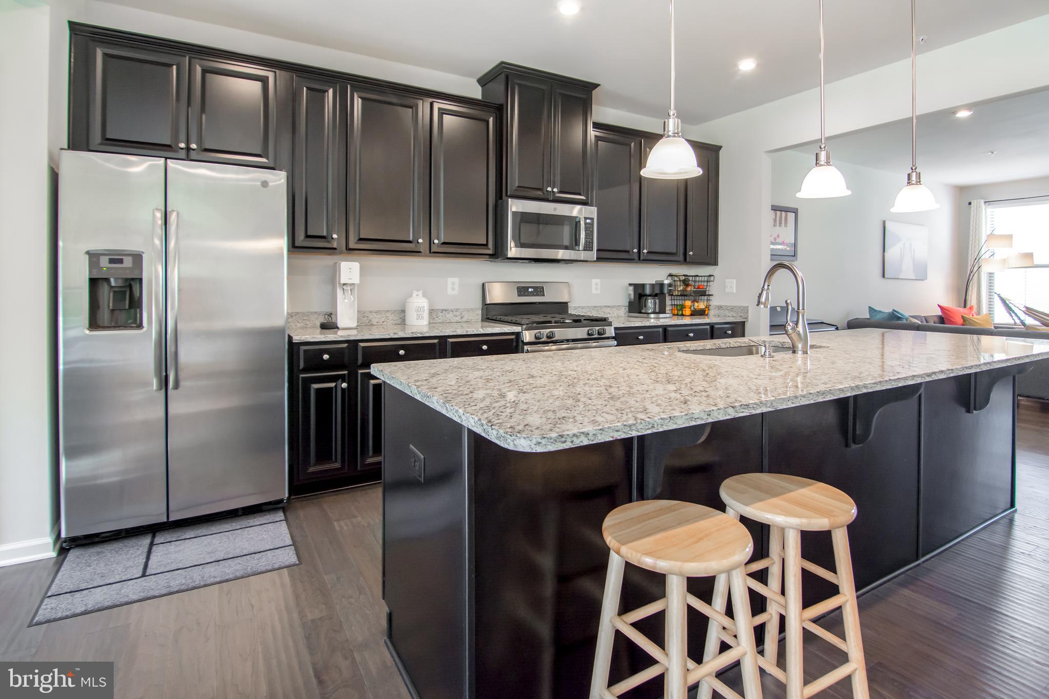 PONDVIEW - Residential Lease