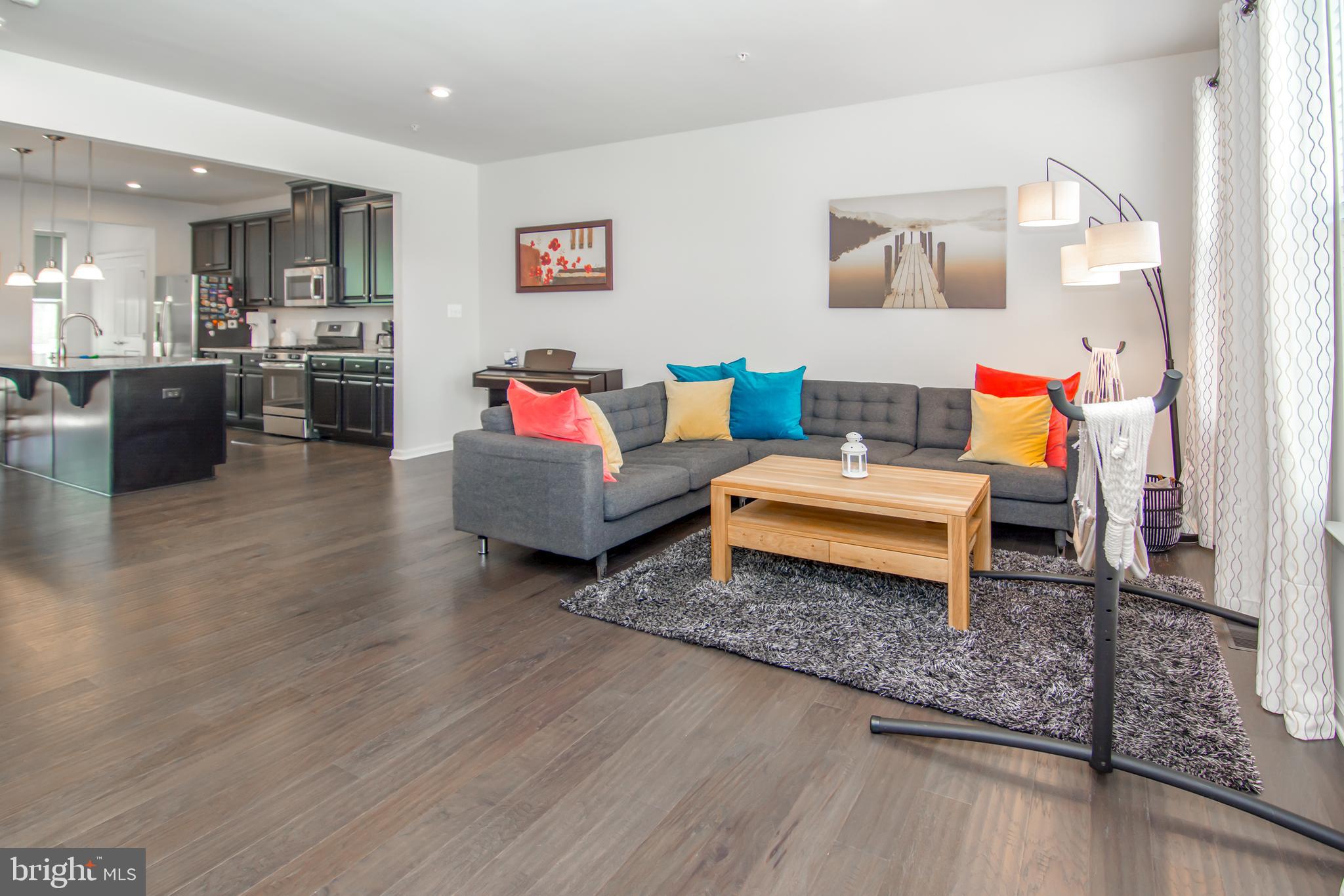 PONDVIEW - Residential Lease