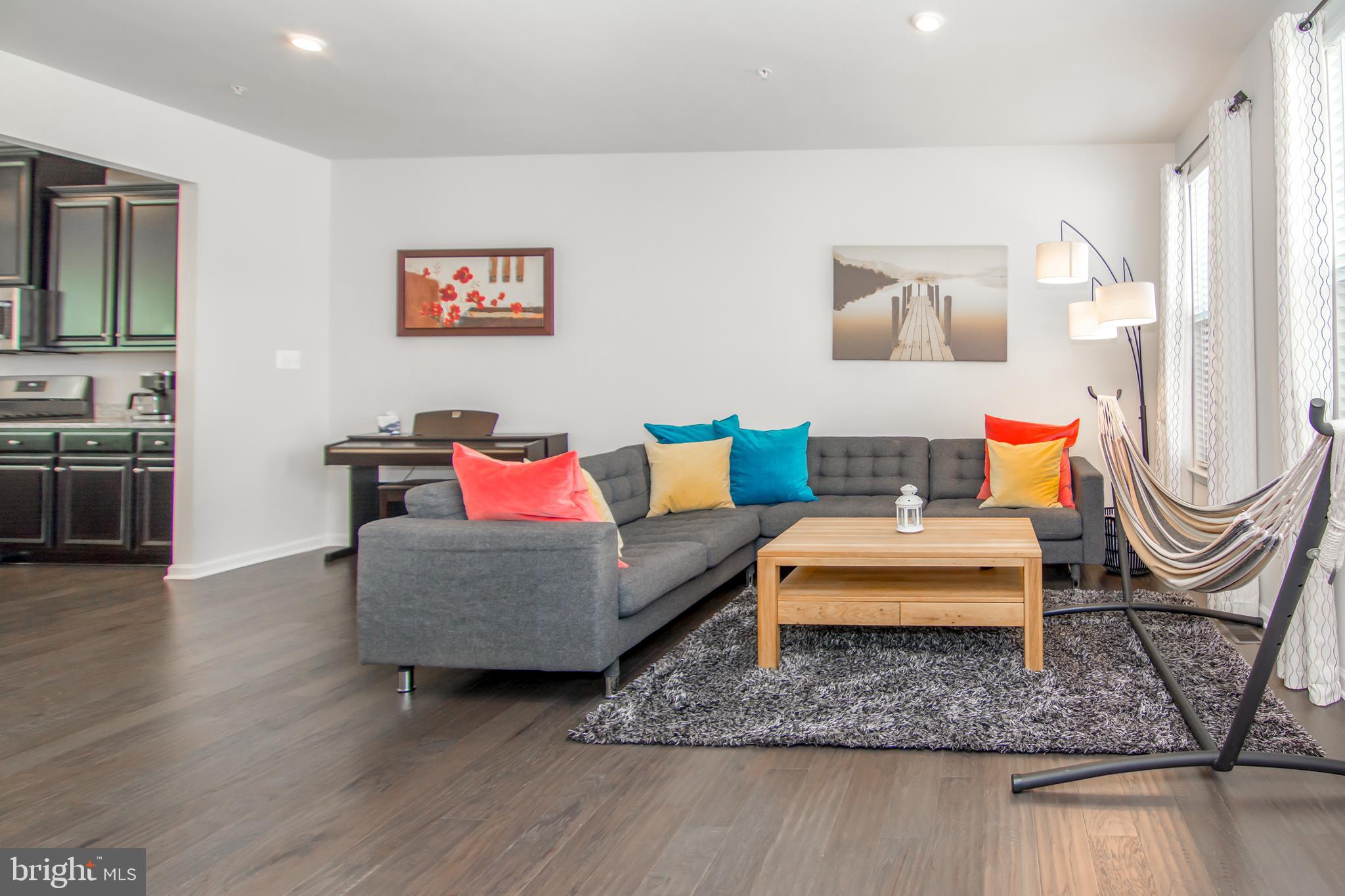 PONDVIEW - Residential Lease