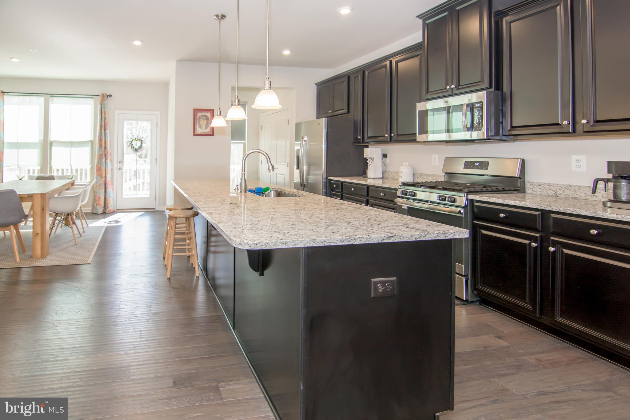 PONDVIEW - Residential Lease