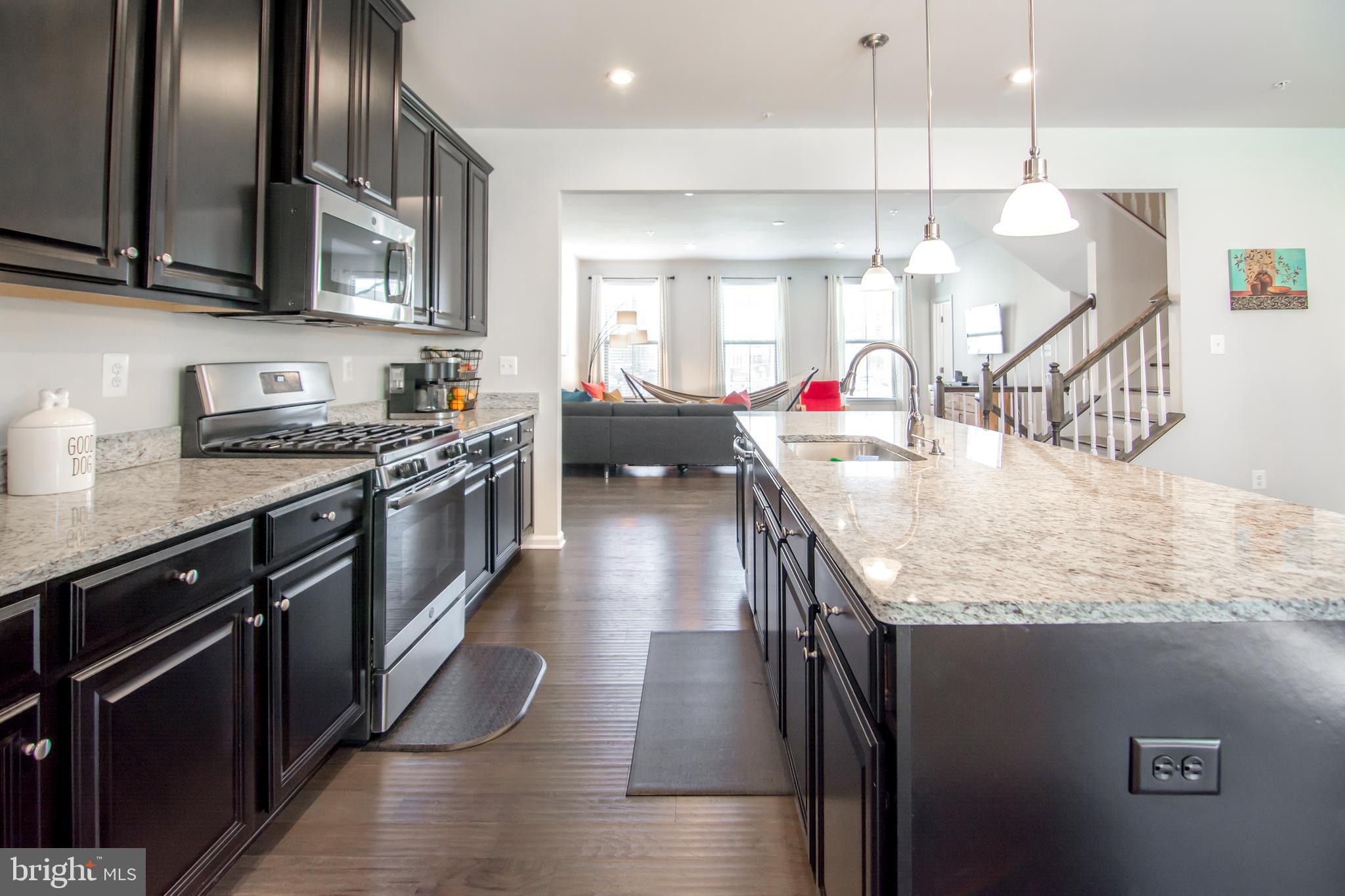 PONDVIEW - Residential Lease